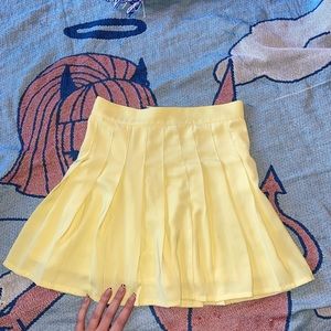 Light yellow tennis skirt